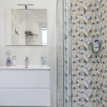 Apartment Casaballi Mm3 Trilocale Milan