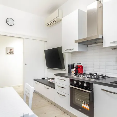 Casaballi Mm3 Trilocale Apartment